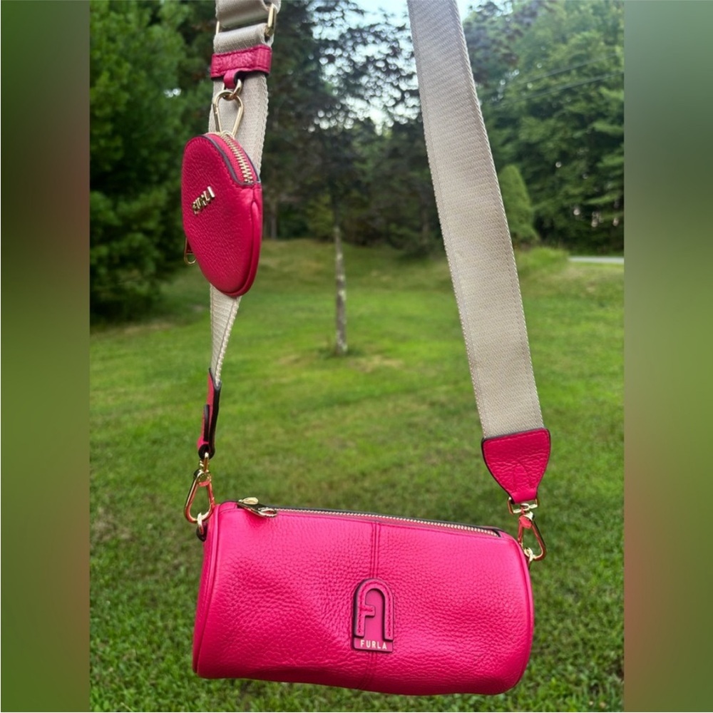Furla Pink Leather Crossbody Bag with Detachable Strap Pouch
